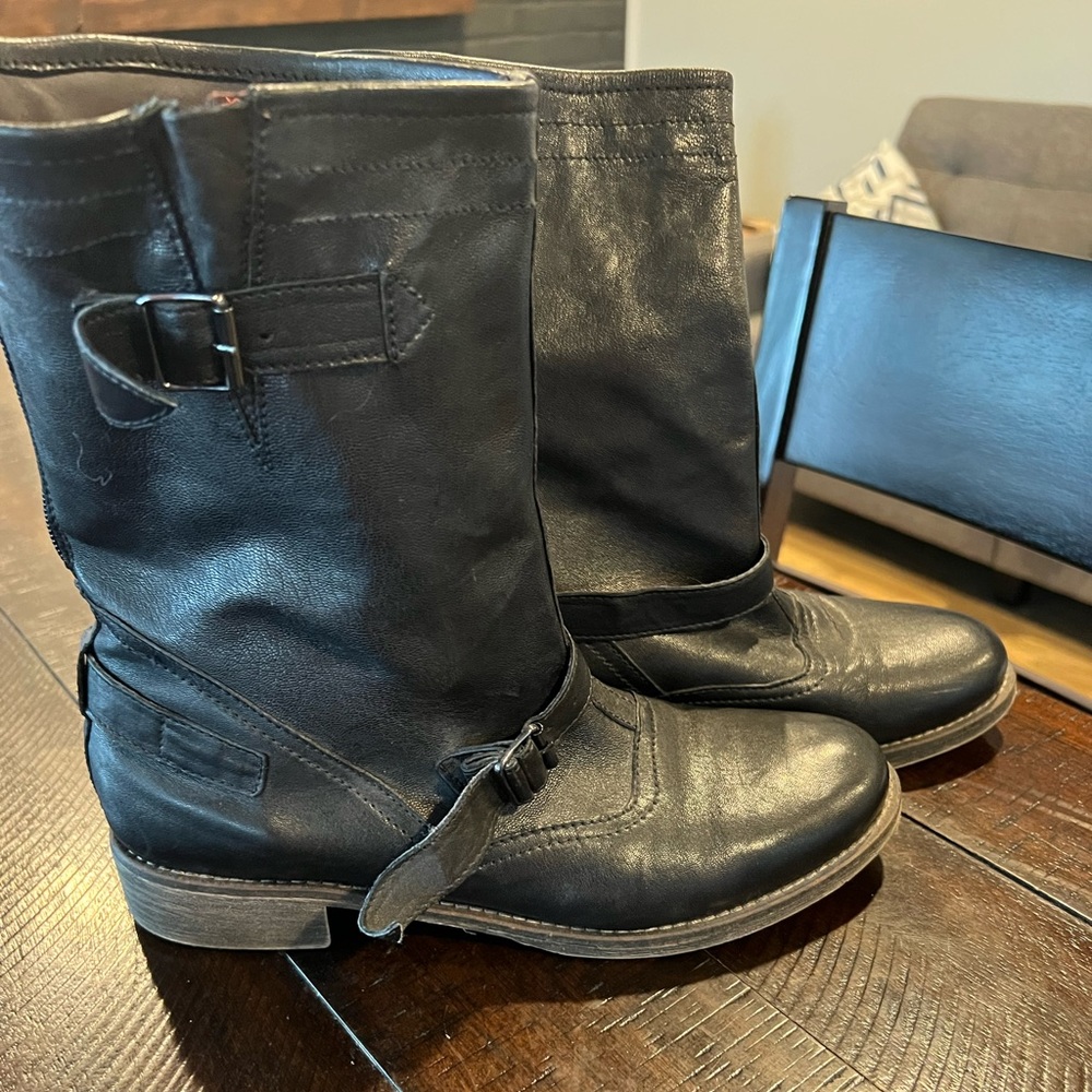 Boutique 9 Slouchy Combat Boot Sz. 10